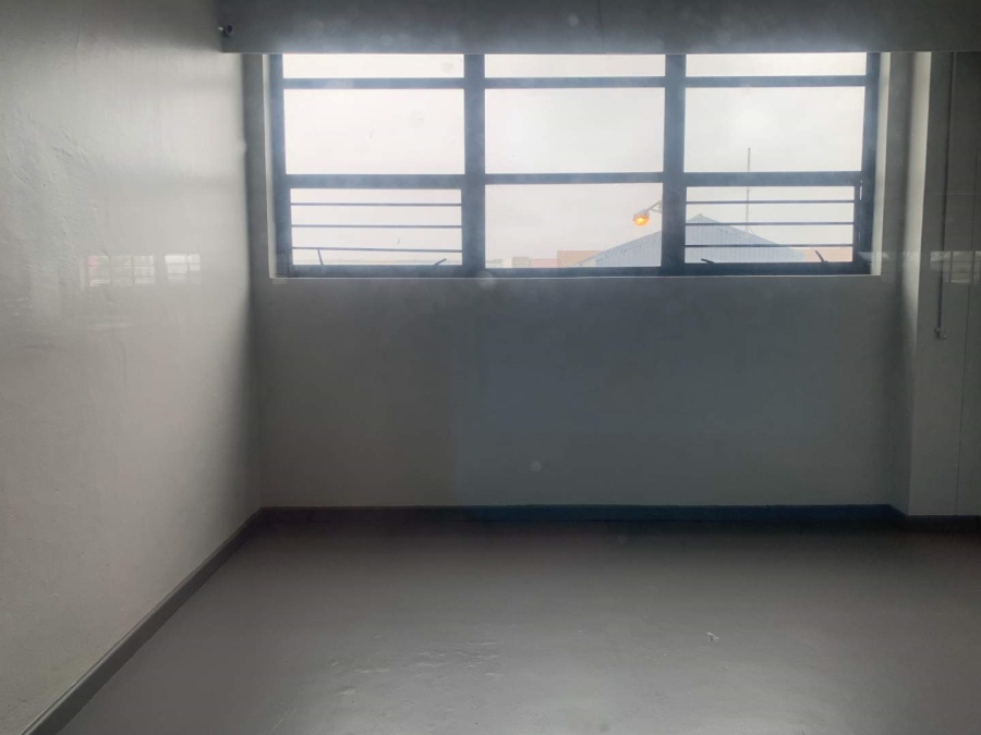 To Let Commercial Property for Rent in Paarden Eiland Western Cape